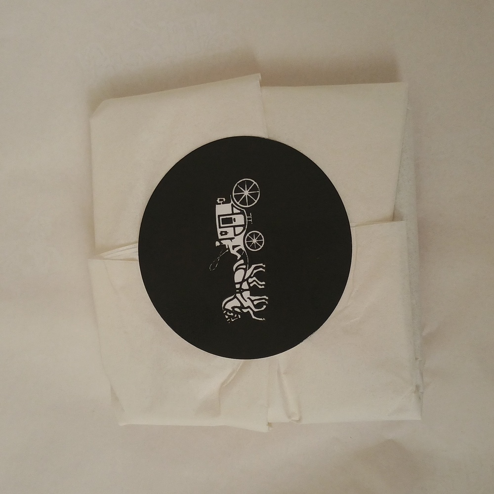 New! Coach Elegant Silver Pearl Stud Earrings - Picture 3 of 4